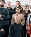 Forskere fra Institut for Biomedicin, Institut for klinisk Medicin, iNANO, og Draupnir Bio står bag projektet DESYNA, der skal udvikle en ny behandling af Parkinsons sygdom.