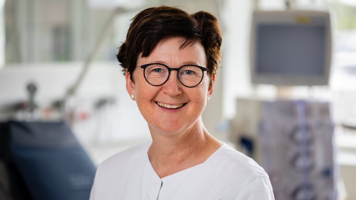 Jeanette Finderup tiltrådte professoratet i patientinvolvering på Institut for Klinisk Medicin og Afdeling for Nyresygdomme på Aarhus Universitetshospital den 1. april 2026.