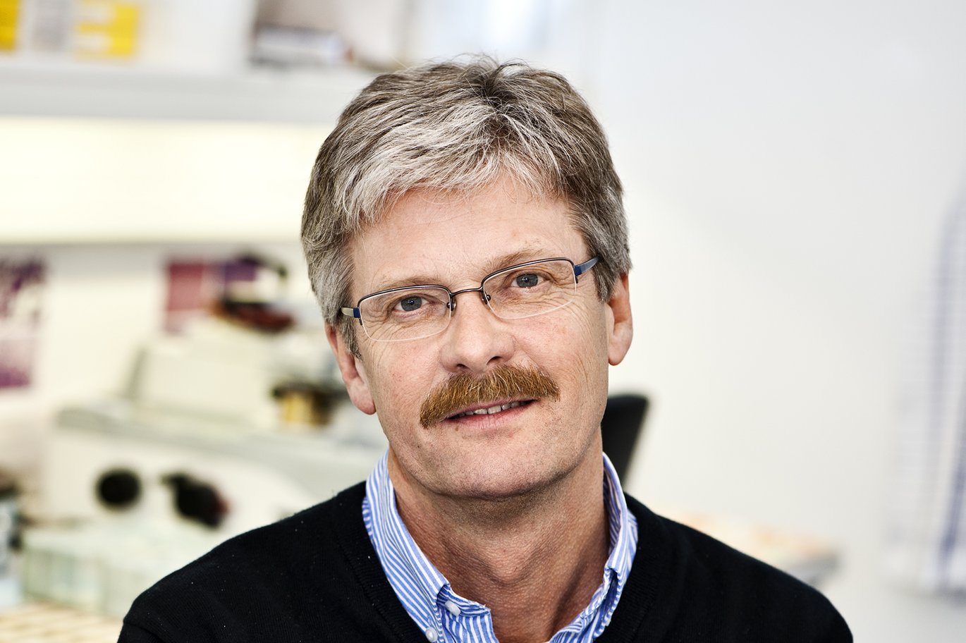 Professor Torben Ørntoft skal stå i spidsen for en forskningsalliance, der skal undersøge brugen af blod til screening for tarmkræft.