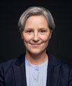 Cecilia Høst Ramlau-Hansen får overrakt EliteForsk-prisen ved en ceremoni i Den Sorte Diamant i København den 25. februar.