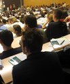 Undervisningen på lægeuddannelsen veksler mellem forelæsninger, holdundervisning og klinikophold. De nye kursuslederprofessorer skal være med til at sikre, at studieordningens formål bliver realiseret.