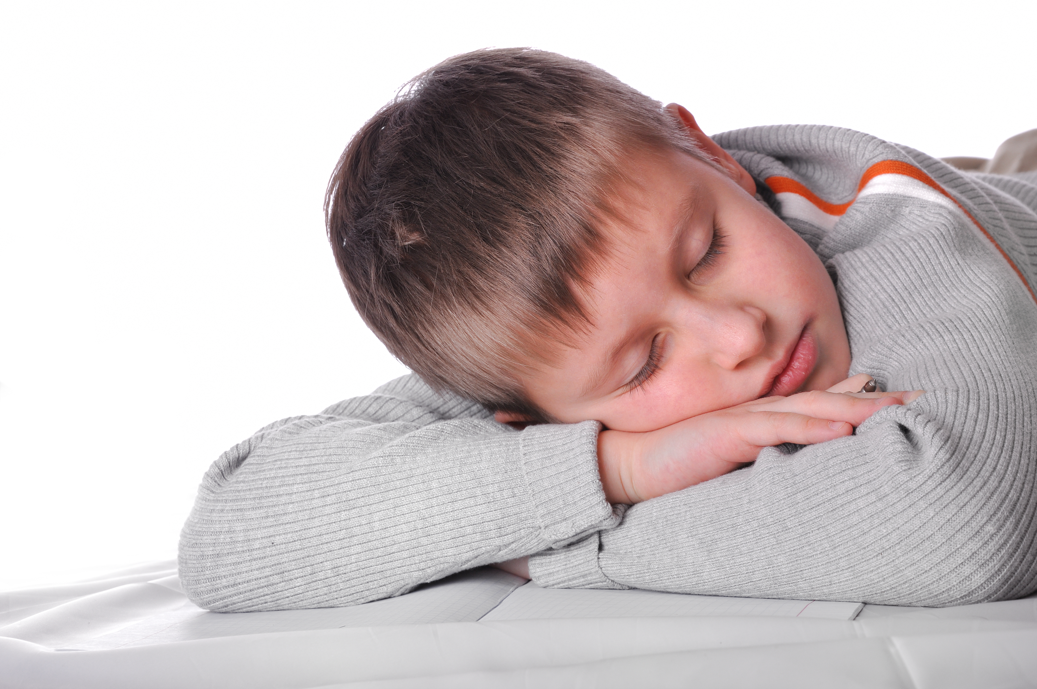 [Translate to English:] Børnene med ADHD faldt gennemsnitlig 45 minutter senere i søvn end børnene i kontrolgruppe, viser studiet fra Aarhus Universitet, Institut for Klinisk Medicin.